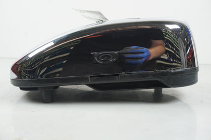 Höger sida på Verktygslåda från en Suzuki VZ 800 -1997 motorcykel.