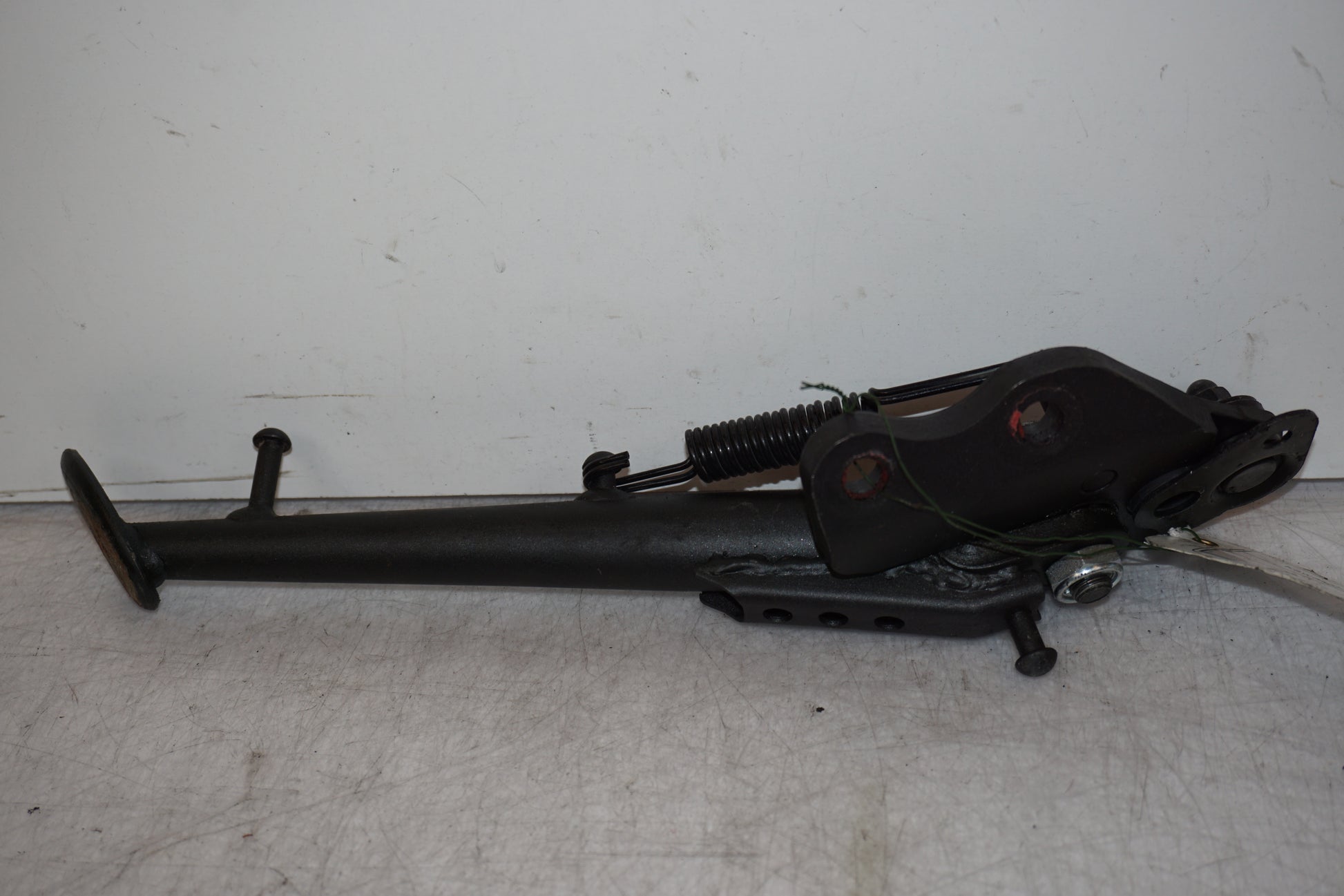 Höger sida på Sidostöd från en Kawasaki Z 1000 -2014 motorcykel.