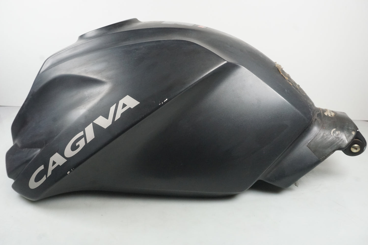 Extrabild5 på Bensintank från en Cagiva Raptor 1000 -2002 motorcykel.