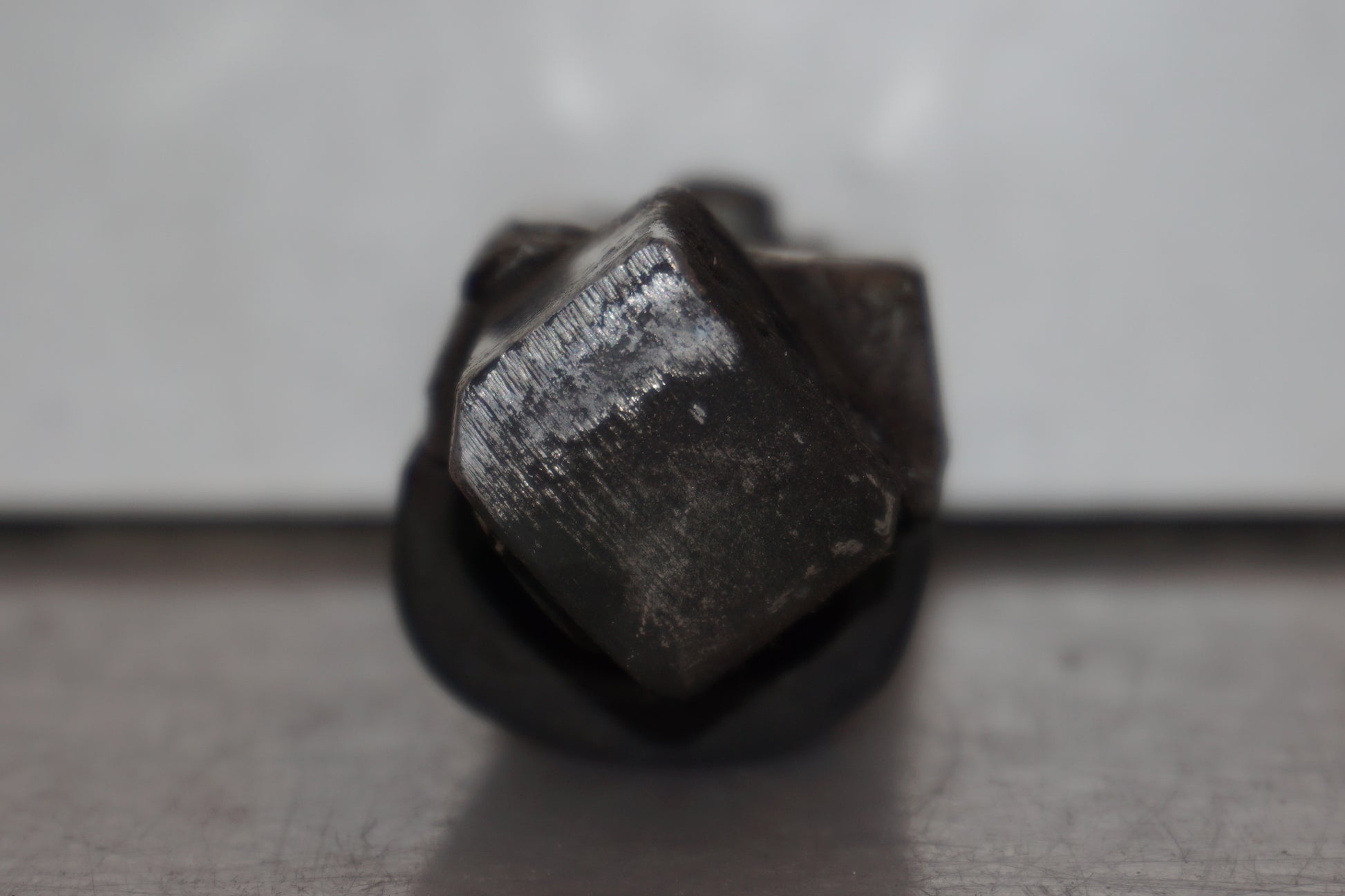 Snett uppifrån på Fotpinne från en Kawasaki ER-6N -2011 motorcykel.