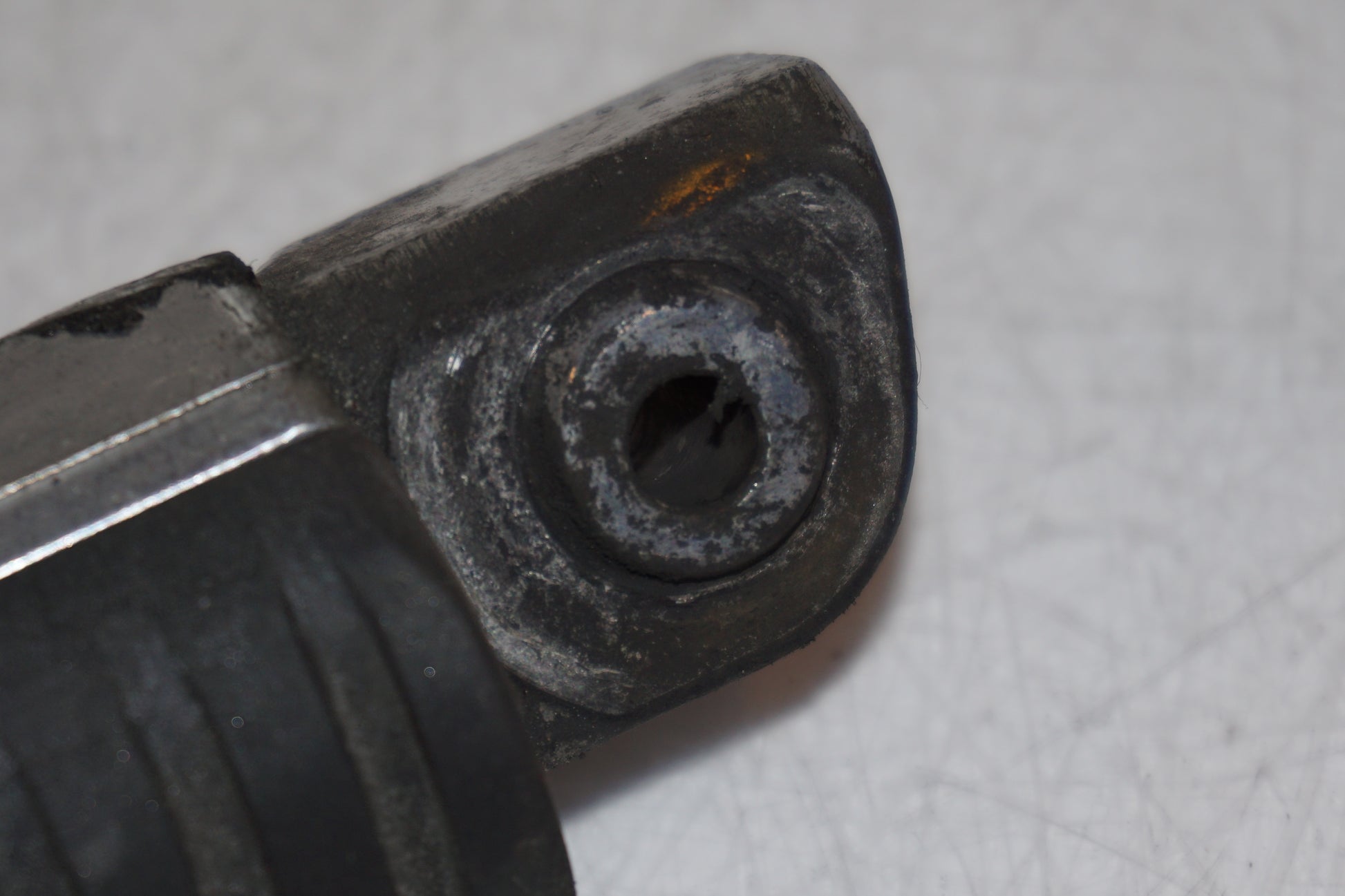 Extrabild1 på Fotpinne från en Kawasaki ER-6N -2011 motorcykel.