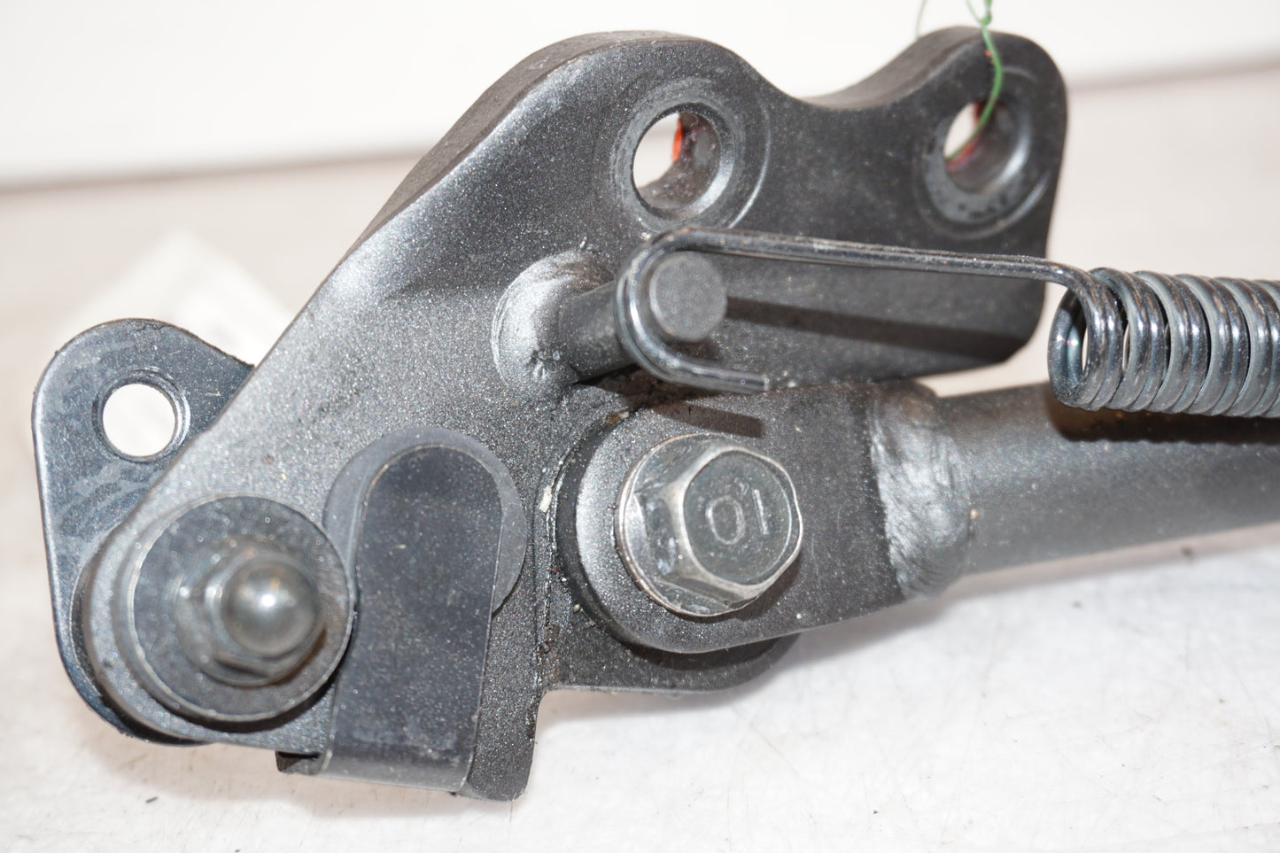 Extrabild1 på Sidostöd från en Kawasaki Z 1000 -2014 motorcykel.