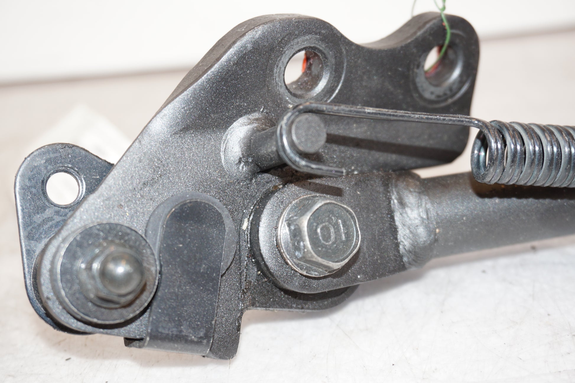 Extrabild1 på Sidostöd från en Kawasaki Z 1000 -2014 motorcykel.