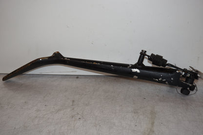 Framsidan på Sidostöd från en Suzuki M 1800 -2009 motorcykel.