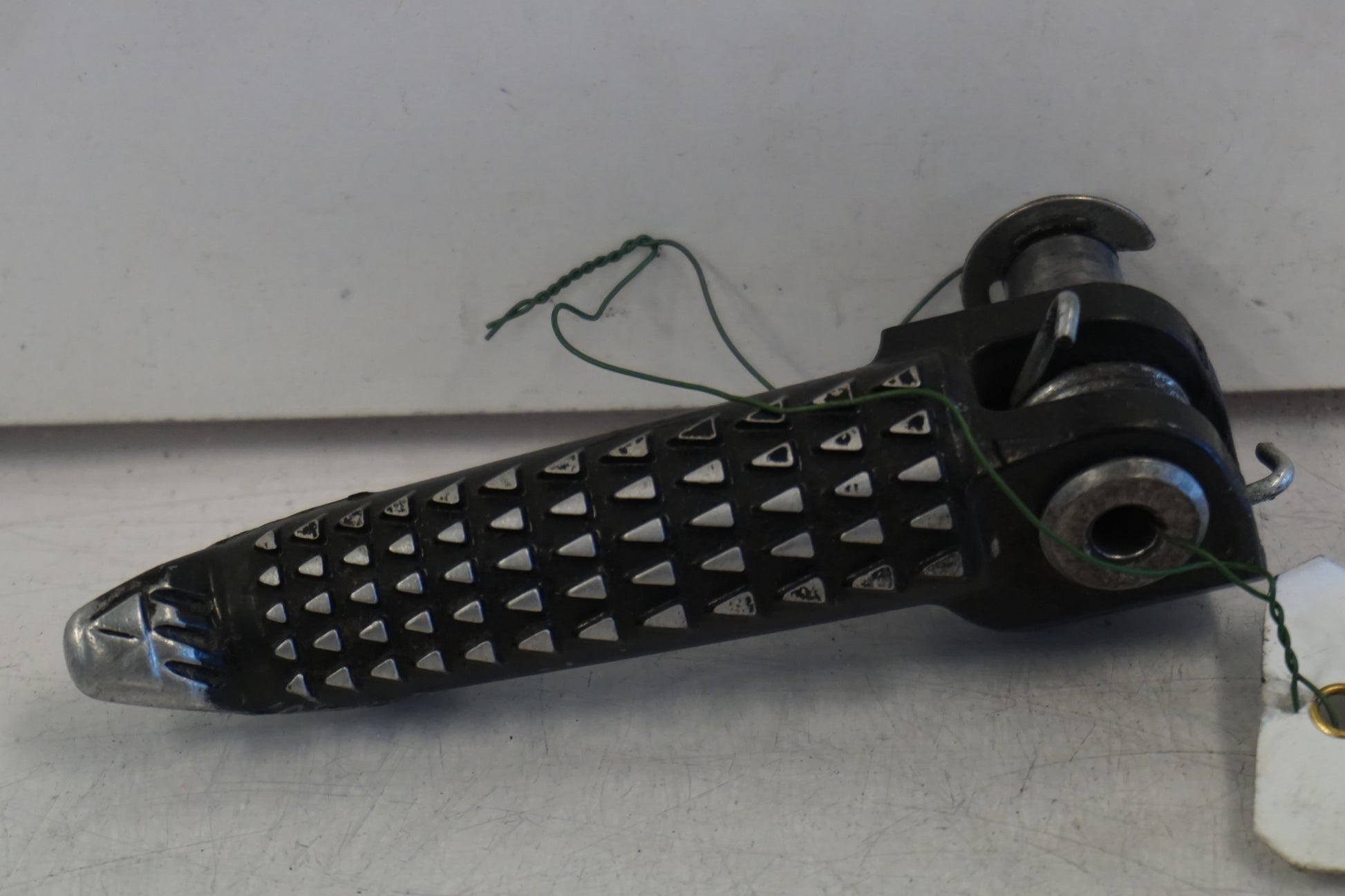 Framsidan på Fotpinne från en Kawasaki ZX-10R -2008 motorcykel.