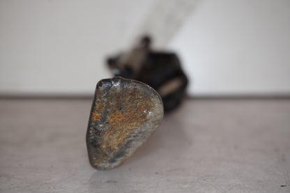 Snett uppifrån på Sidostöd från en Kawasaki ZZ-R 1400 -2010 motorcykel.