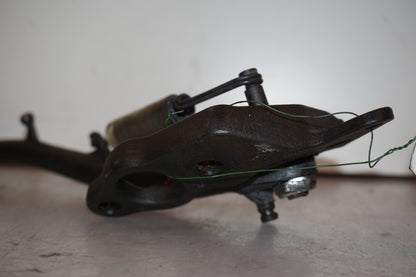 Snett nerifrån på Sidostöd från en Kawasaki ZZ-R 1400 -2010 motorcykel.