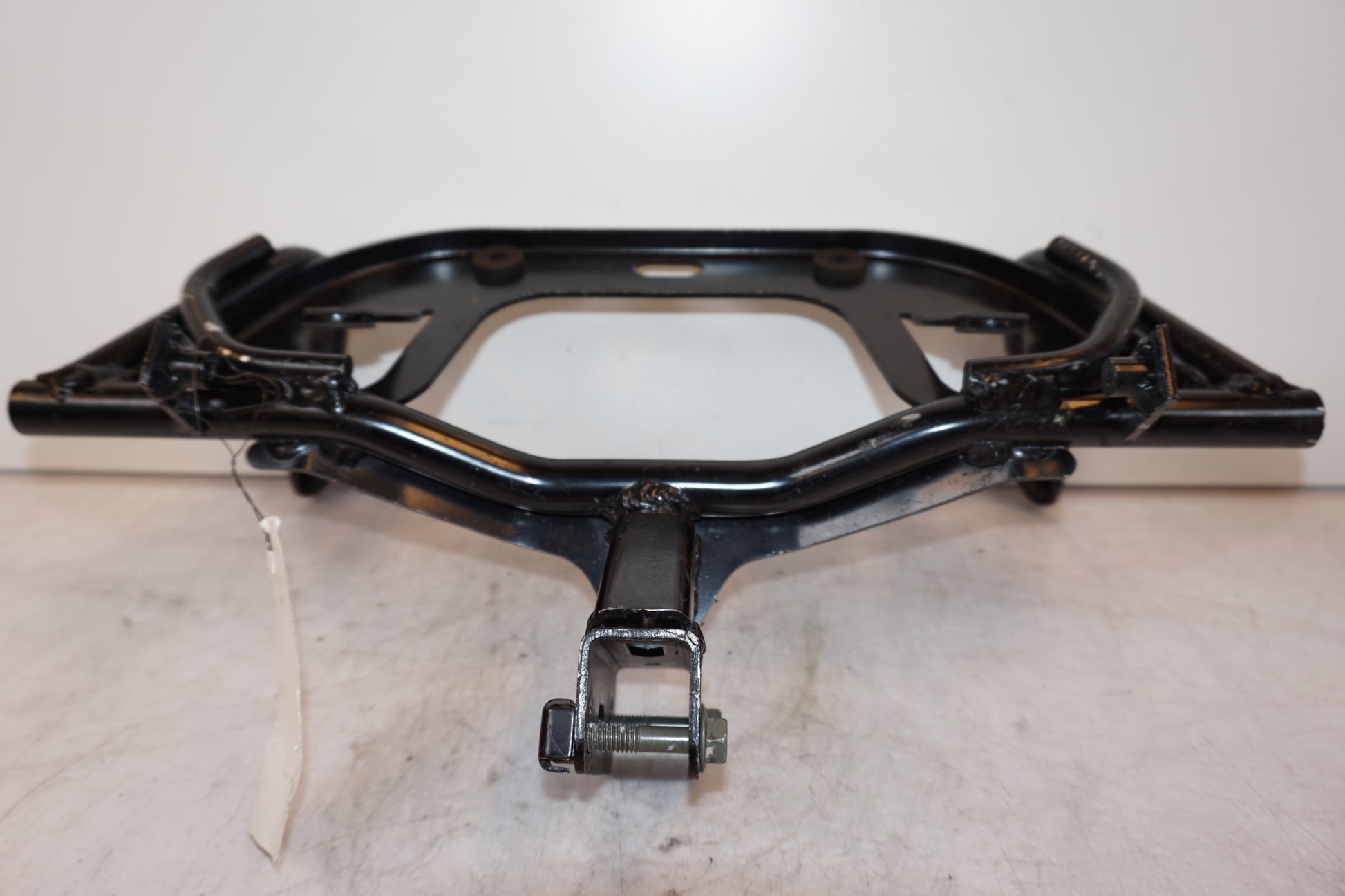 Baksidan på Toppkåpstag från en Suzuki GSX 1300 R -1999 motorcykel.