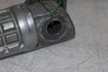 Extrabild1 på Fotpinne från en Kawasaki ZX-7R -1996 motorcykel.