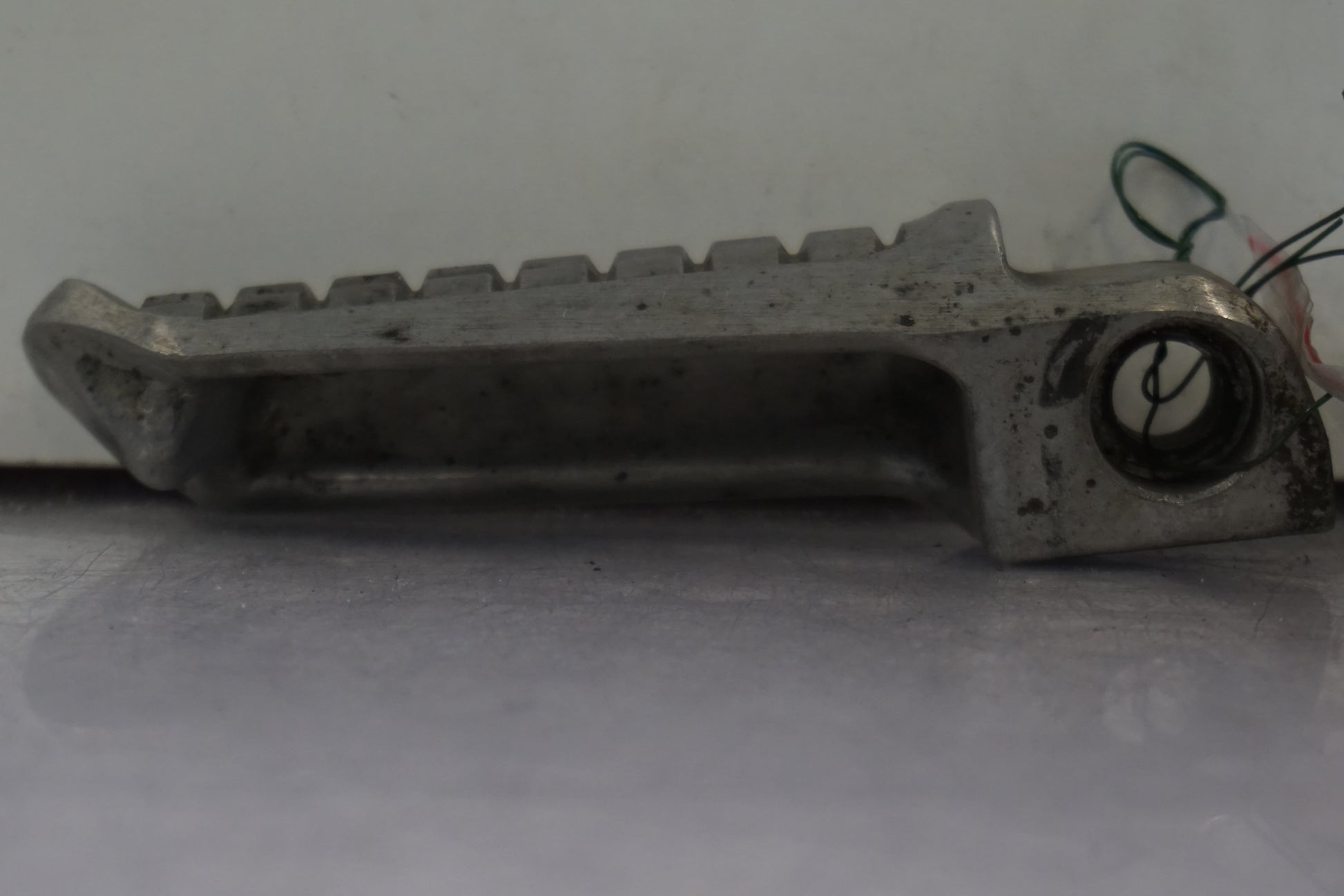 Baksidan på Fotpinne från en Kawasaki ZX-6R -1997 motorcykel.