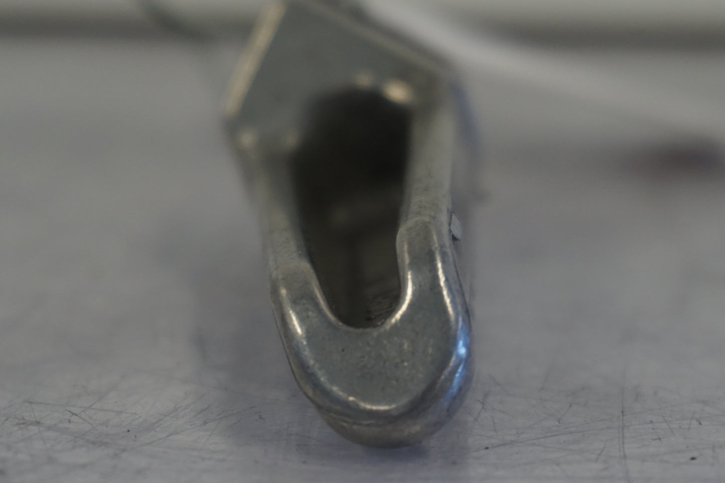 Snett uppifrån på Fotpinne från en Kawasaki ER-6N -2006 motorcykel.