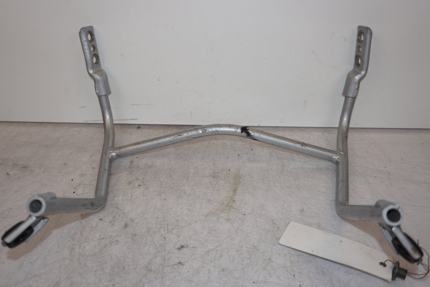 Snett nerifrån på Toppkåpstag från en Suzuki TL 1000 S -1997 motorcykel.