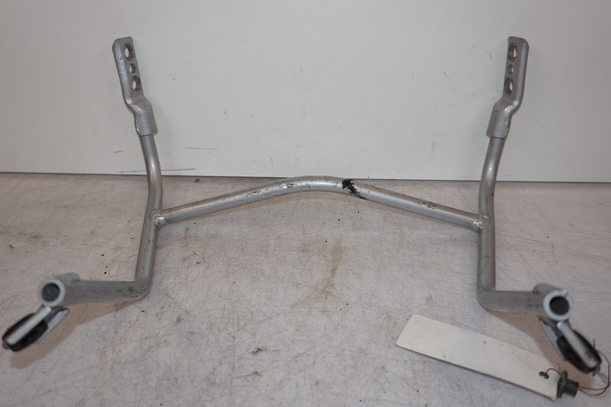 Snett nerifrån på Toppkåpstag från en Suzuki TL 1000 S -1997 motorcykel.