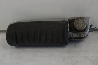 Framsidan på Fotpinne från en Kawasaki ZX-6R -2002 motorcykel.