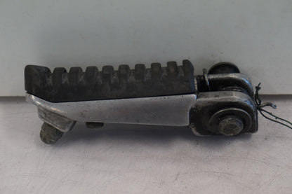 Baksidan på Fotpinne från en Kawasaki ZX-6R -2002 motorcykel.