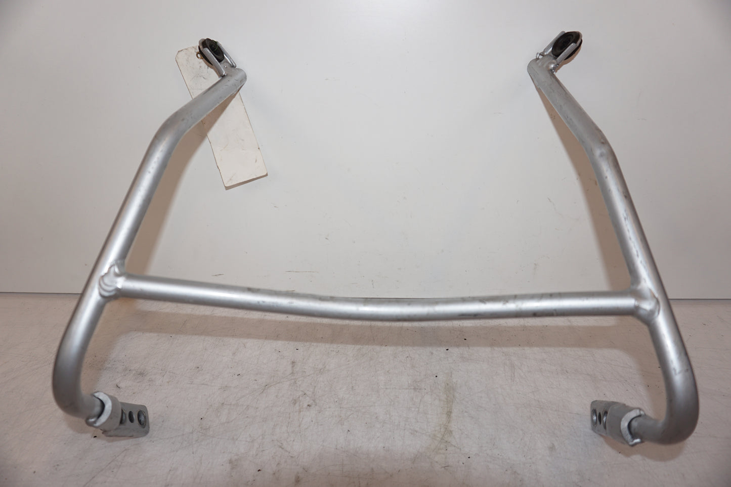 Framsidan på Kåpstag från en Suzuki TL 1000 S -1997 motorcykel.