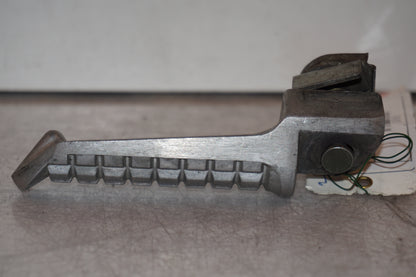 Höger sida på Fotpinne från en Kawasaki ZX-7R -1997 motorcykel.