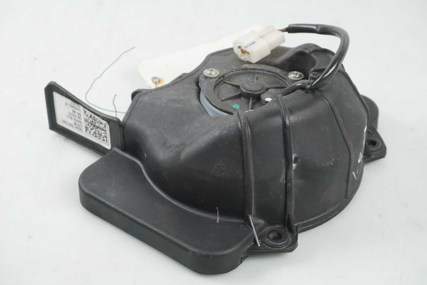 Baksidan på Vattenkylfläkt från en KTM 125 Duke -2017 motorcykel.