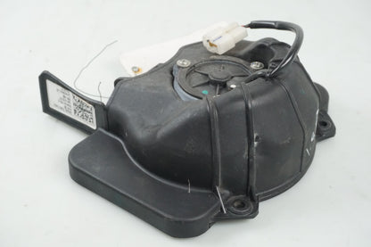 Baksidan på Vattenkylfläkt från en KTM 125 Duke -2017 motorcykel.