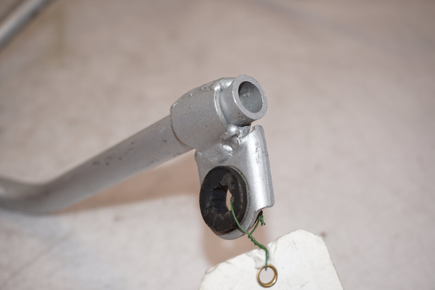 Snett uppifrån på Kåpstag från en Suzuki TL 1000 S -1997 motorcykel.