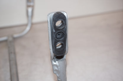 Extrabild1 på Kåpstag från en Suzuki TL 1000 S -1997 motorcykel.