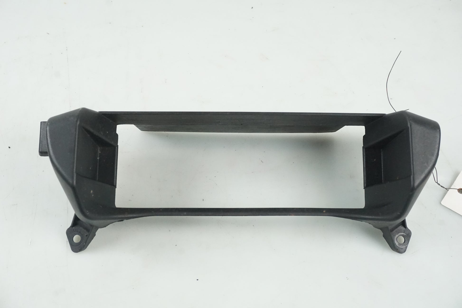 Baksidan på Oljekyldekor från en BMW K 1200 S -2006 motorcykel.