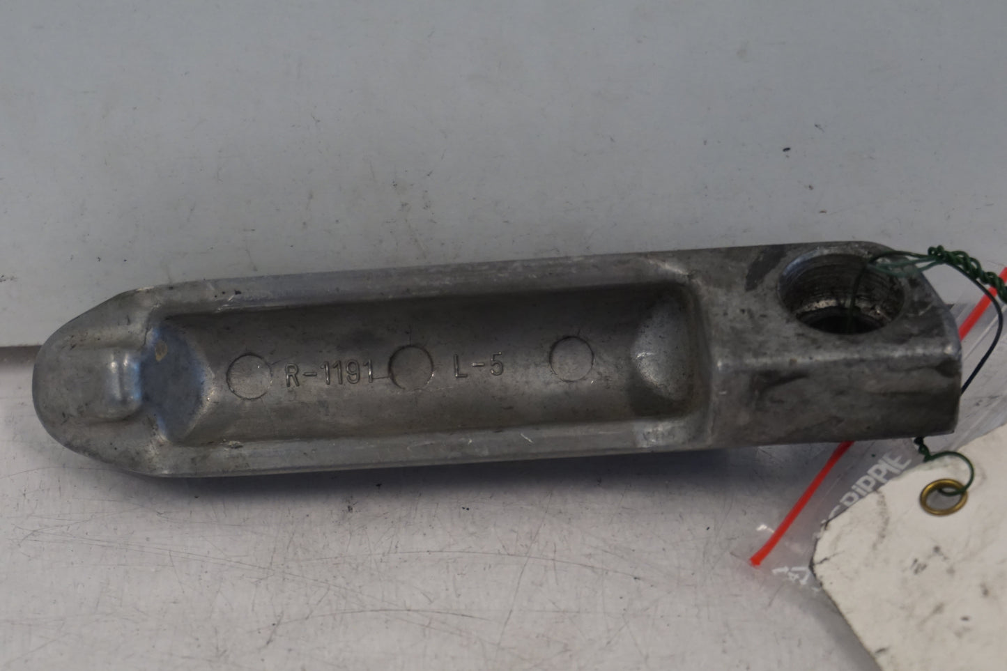 Höger sida på Fotpinne från en Kawasaki ZX-6R -1997 motorcykel.