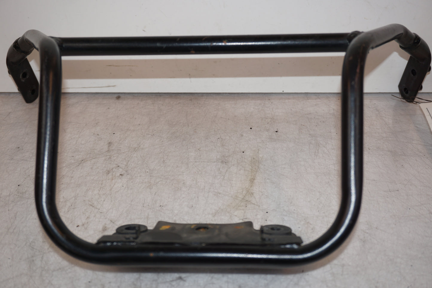 Framsidan på Backspegelfäste från en Kawasaki ZX-9R -1997 motorcykel.