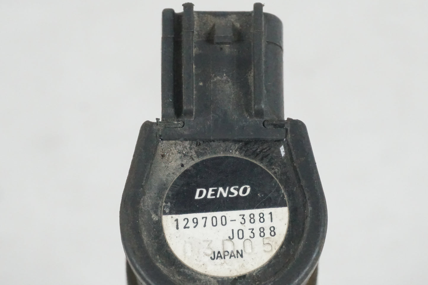 Höger sida på Tändspole från en Honda CBR 600 -2002 motorcykel.