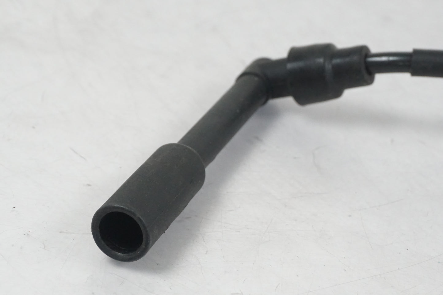 Baksidan på Tändspole från en KTM 125 Duke -2013 motorcykel.