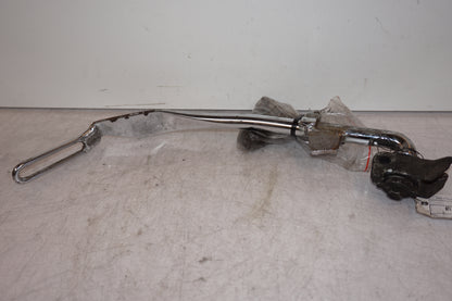 Framsidan på Sidostöd från en H-D Dyna Low Rider FXDL -2004 motorcykel.