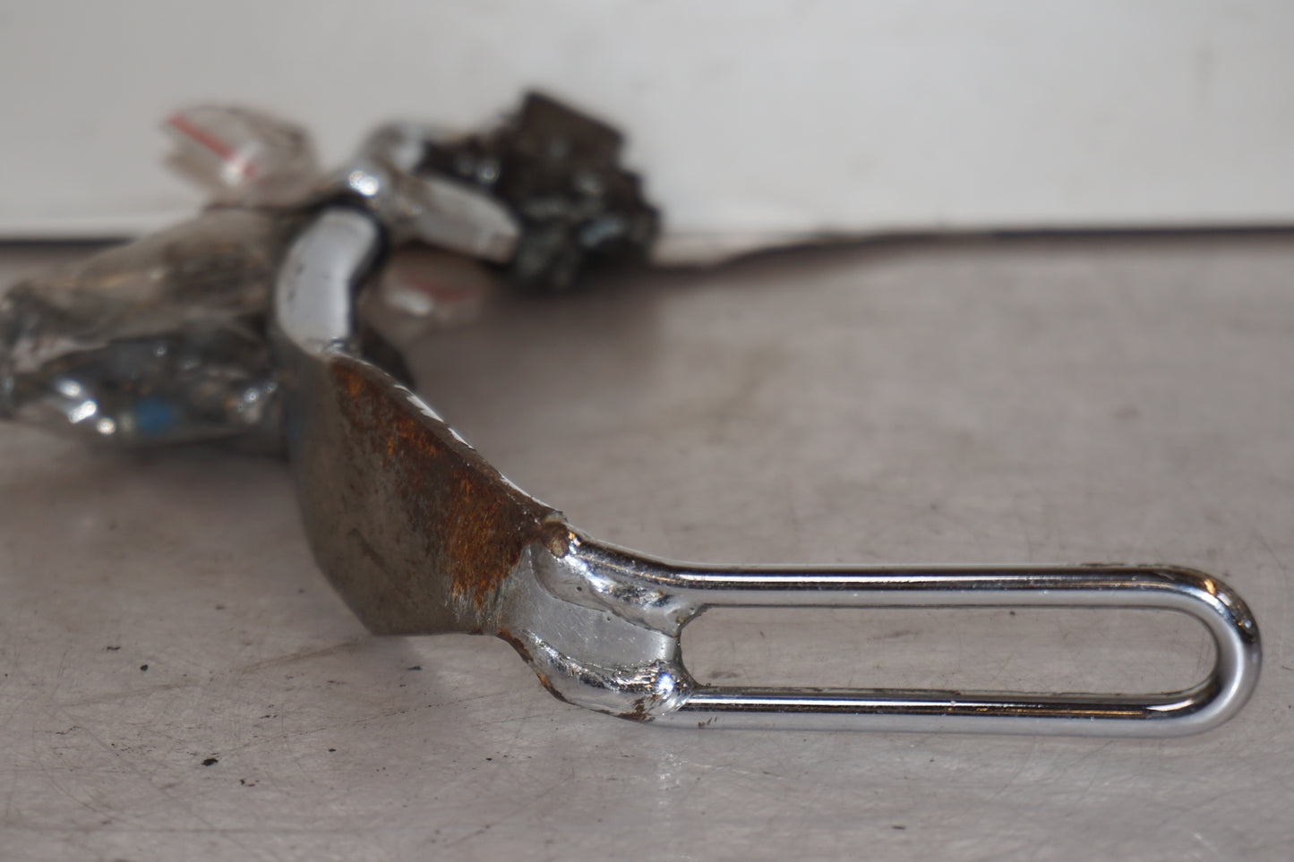 Höger sida på Sidostöd från en H-D Dyna Low Rider FXDL -2004 motorcykel.