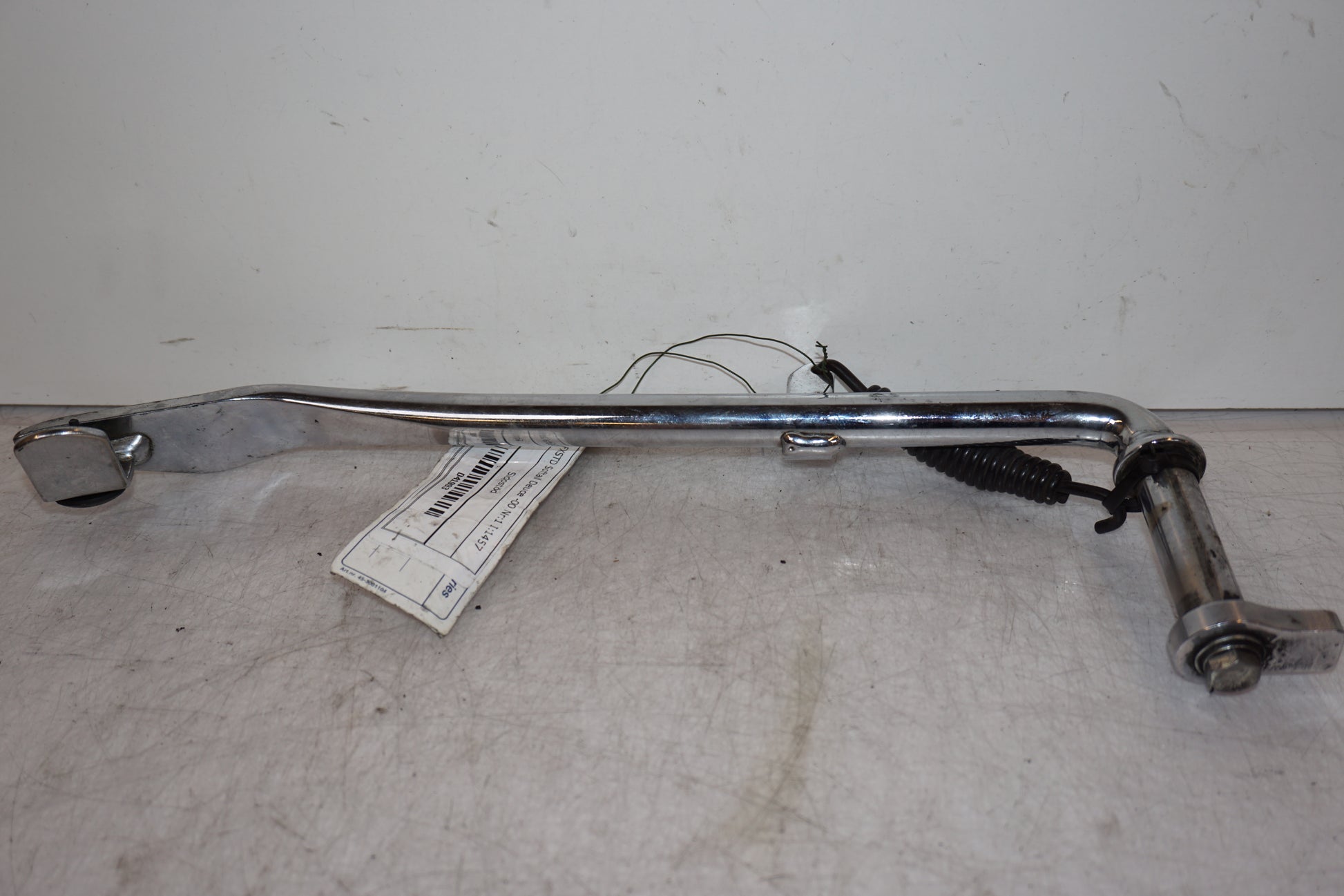 Framsidan på Sidostöd från en H-D Softail Deuce FXSTD -2000 motorcykel.