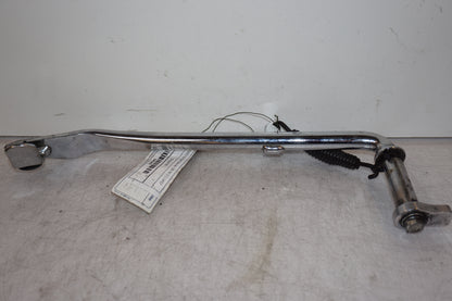 Framsidan på Sidostöd från en H-D Softail Deuce FXSTD -2000 motorcykel.