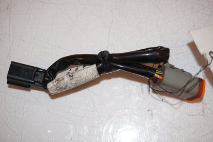 Baksidan på Kablage från en H-D Dyna Street Bob FXDB/I -2007 motorcykel.