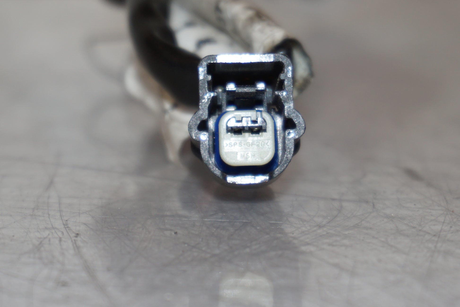 Höger sida på Kablage från en H-D Dyna Street Bob FXDB/I -2007 motorcykel.