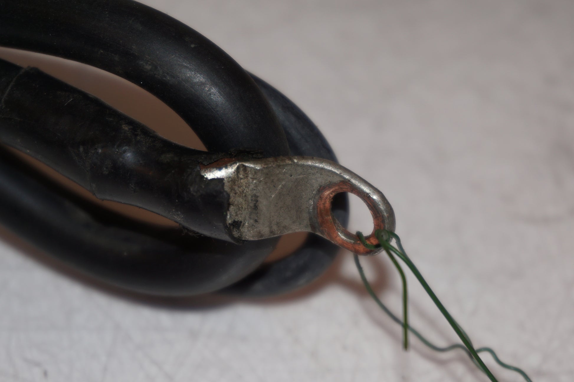 Höger sida på Kablage från en H-D Dyna Street Bob FXDB/I -2007 motorcykel.