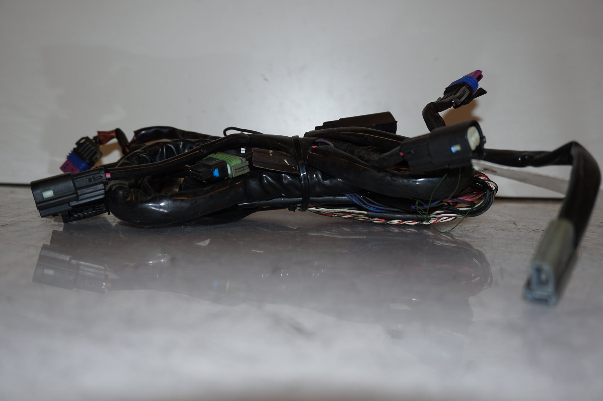 Baksidan på Kablage från en H-D Street Glide FLHX -2015 motorcykel.