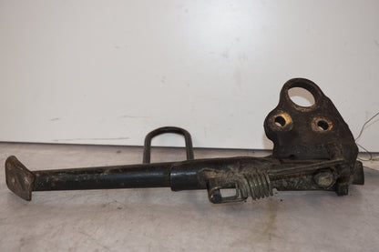 Baksidan på Sidostöd från en Suzuki TL 1000 S -1998 motorcykel.