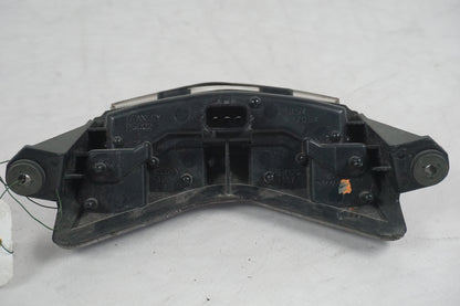 Vänster sida på Baklampa från en Kawasaki ZX-10R -2006 motorcykel.