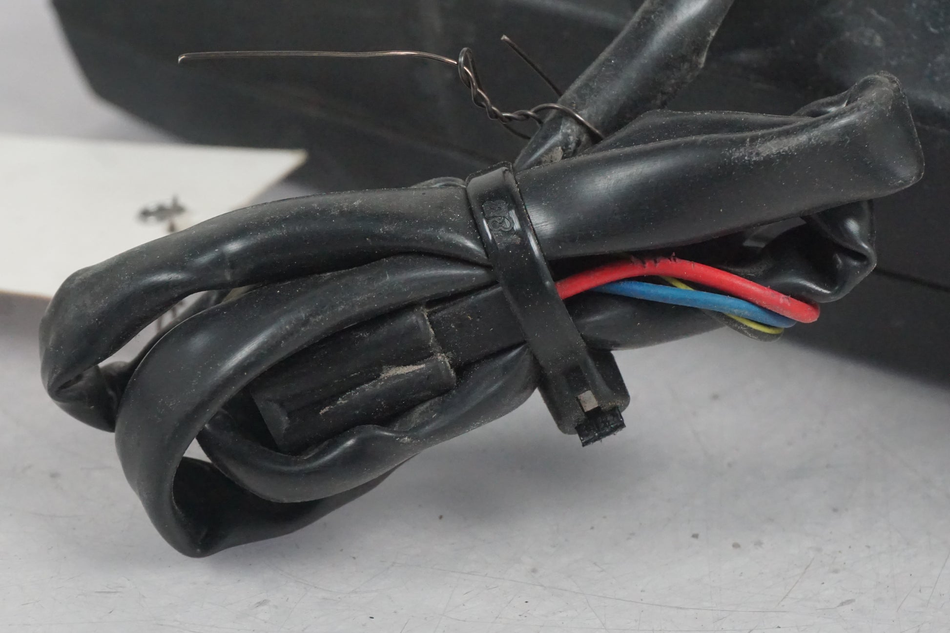 Snett uppifrån på Baklampa från en Kawasaki GTR 1400 -2008 motorcykel.