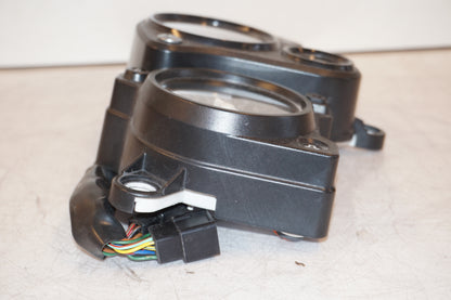 Snett uppifrån på Instrumentpanel från en Honda VTR 1000 F -1997 motorcykel.