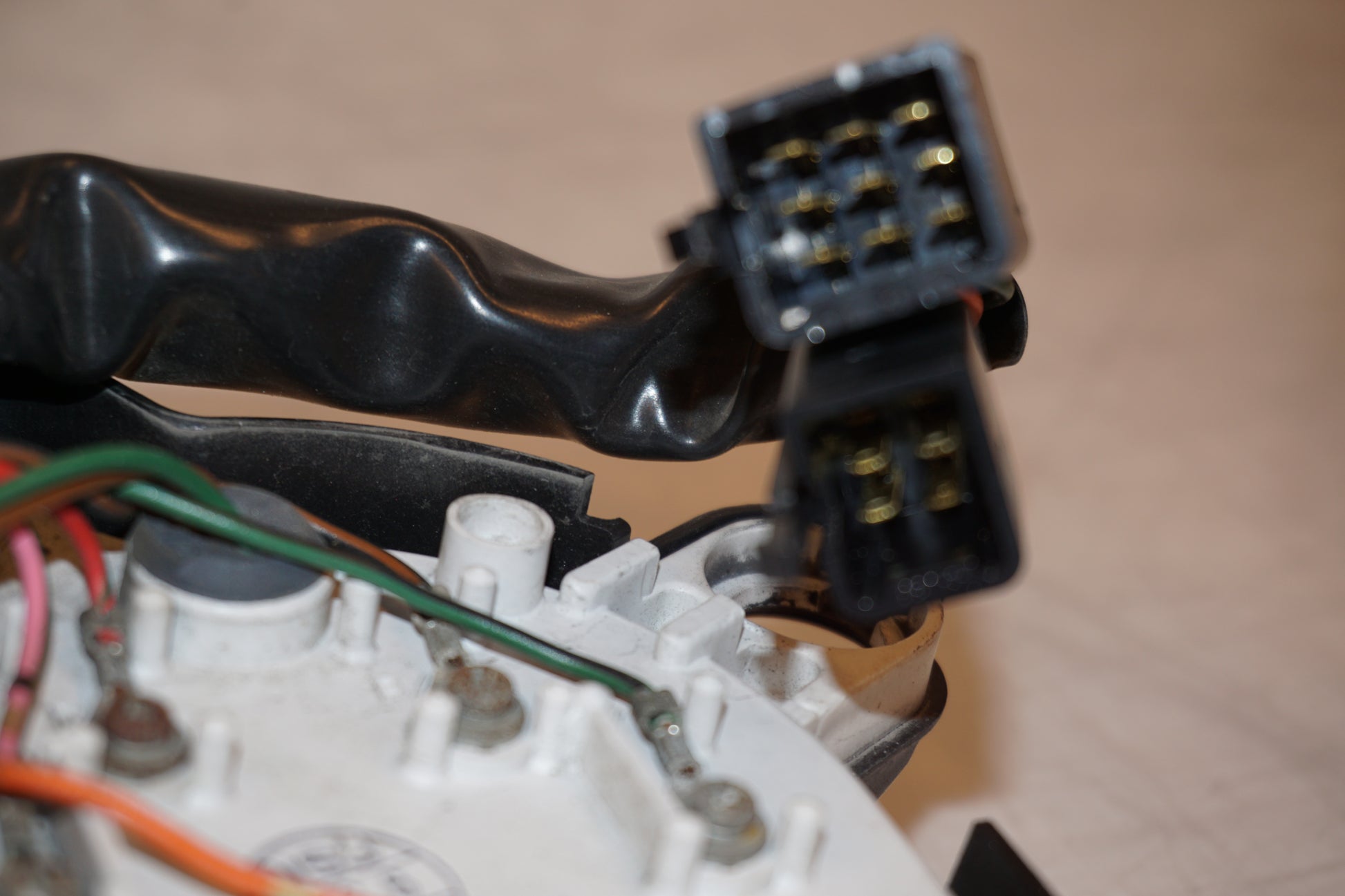 Extrabild1 på Instrumentpanel från en Honda VTR 1000 F -1997 motorcykel.