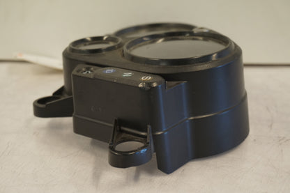 Höger sida på Instrumentfront från en Honda VTR 1000 F -1998 motorcykel.