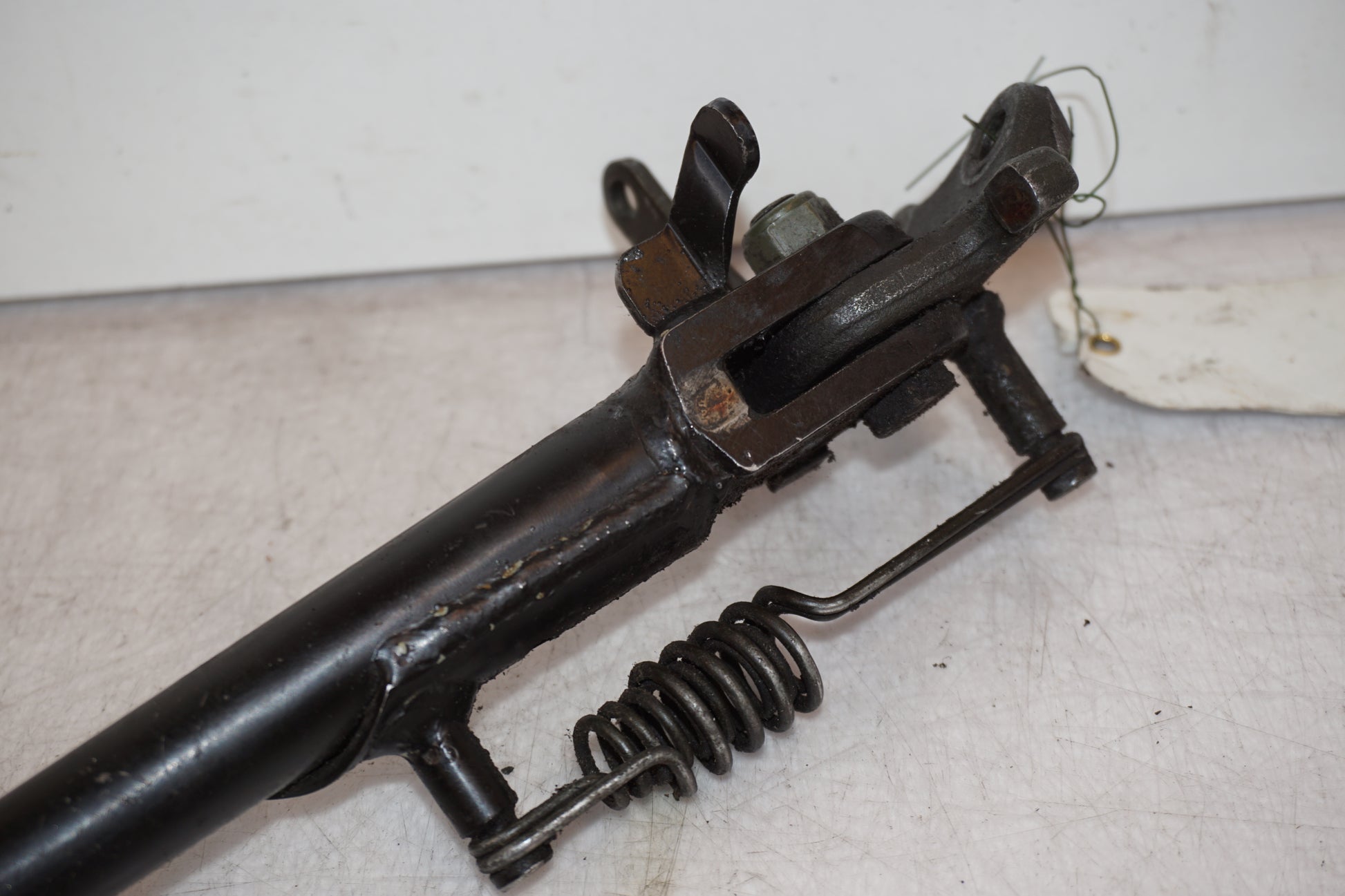 Vänster sida på Sidostöd från en Suzuki GSX-R 750 -1997 motorcykel.