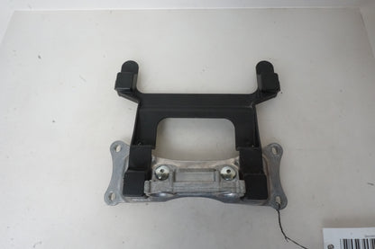 Support de réservoir à essence