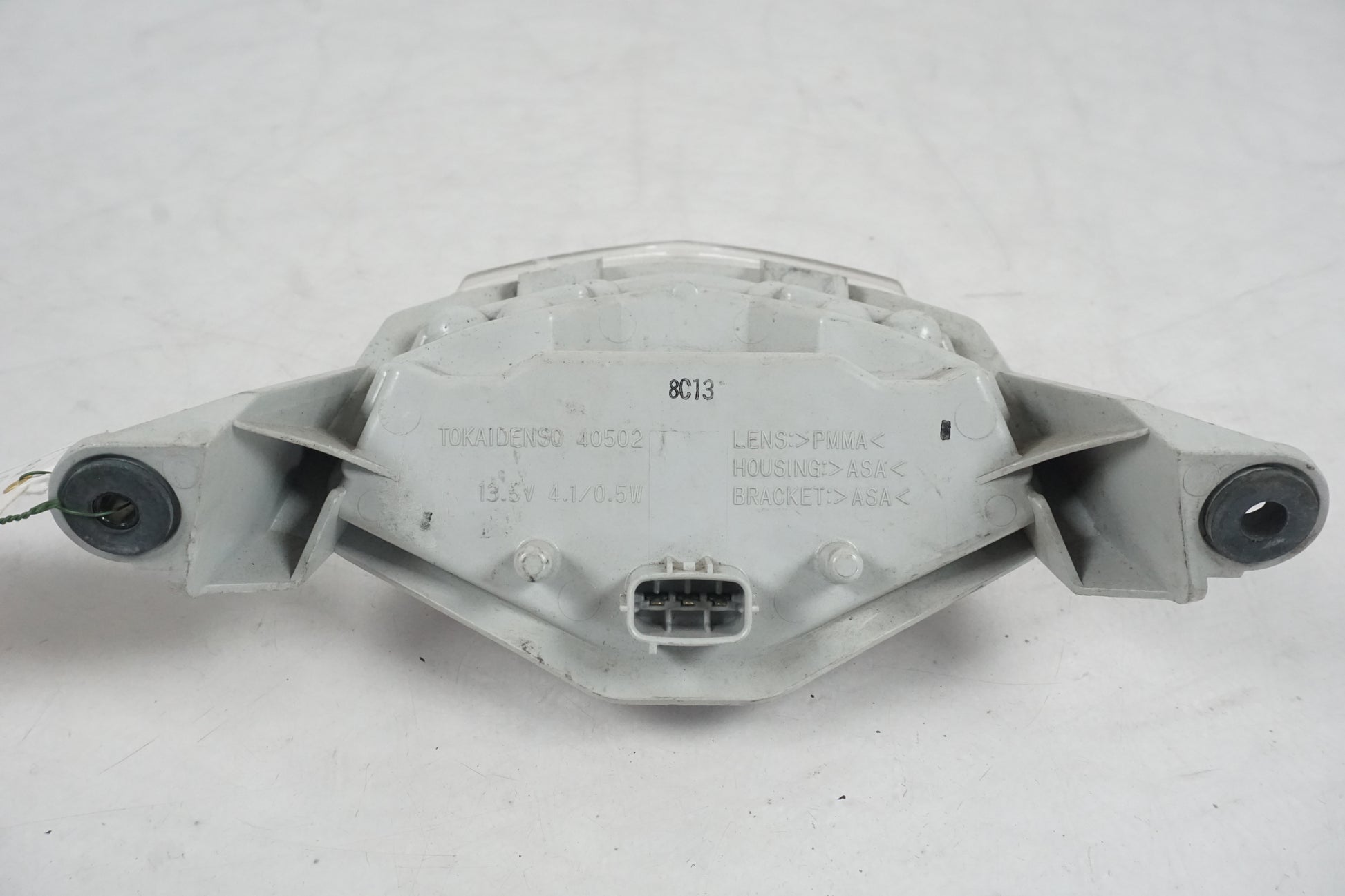 Vänster sida på Baklampa från en Kawasaki ZX-10R -2008 motorcykel.