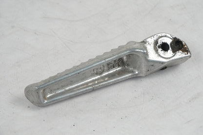 Höger sida på Fotpinne från en Honda CBR 900 RR -1997 motorcykel.