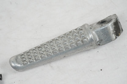 Höger sida på Fotpinne från en Honda CBR 900 RR -1994 motorcykel.