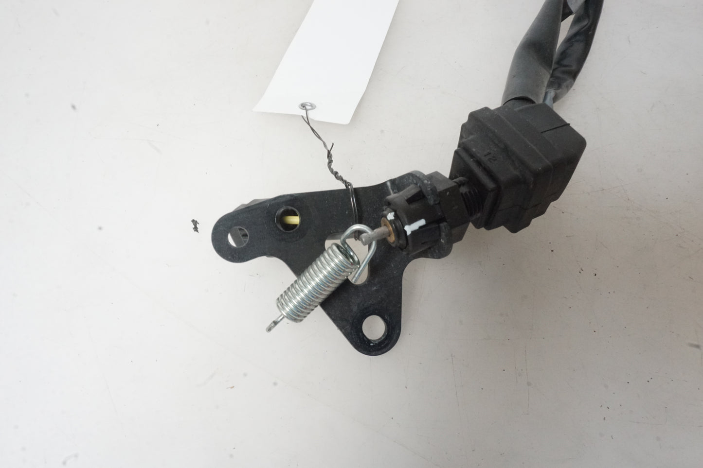 Contact de feu de frein